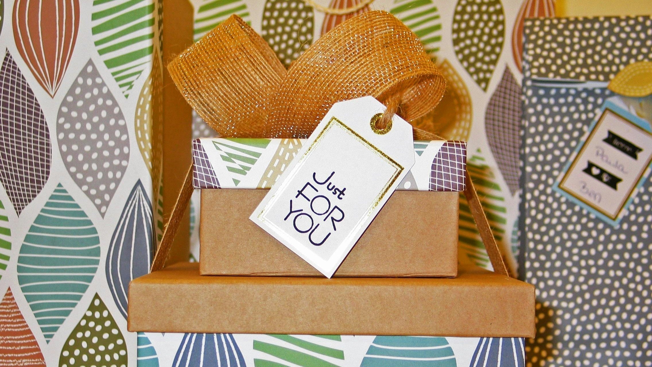 Annual Gift Tax Exclusion 2026: Smart Giving Ideas and Meaningful Home Gifts