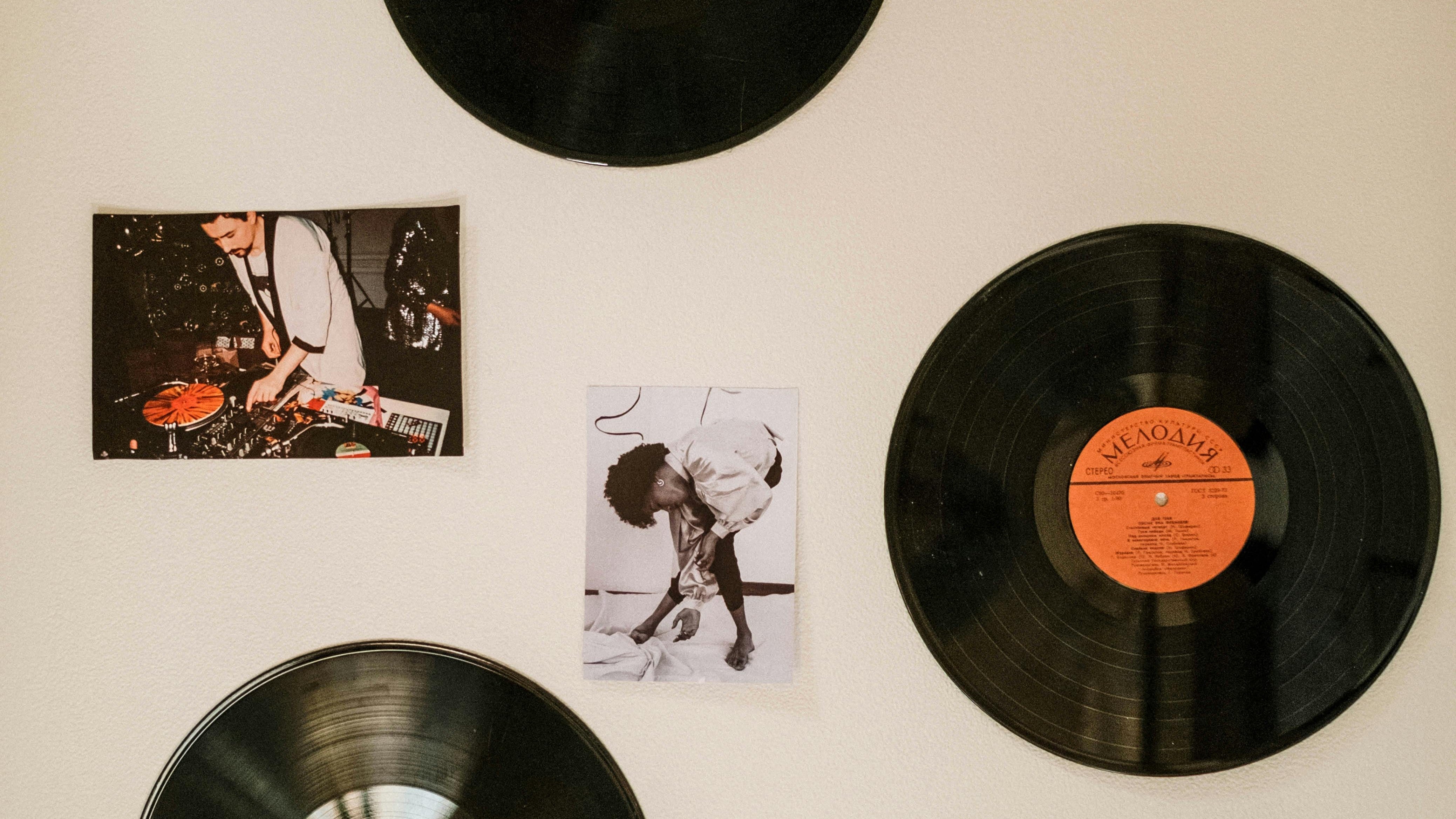 How Music and Art Combine to Create Unique Interiors?